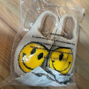 Smile Cushion Slide Slippers